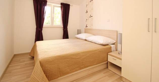 Apartment Gorica 2 No.9 - with Balcony and Pool