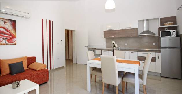 Apartment Gorica 2 No.9 - with Balcony and Pool