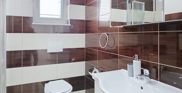 Apartment Gorica 2 No.4 - with Balcony and Pool