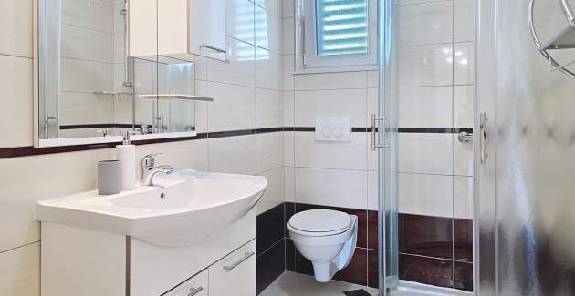 Apartment Gorica 2 No.4 - with Balcony and Pool