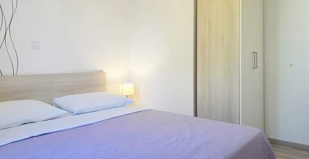 Apartment Gorica 2 No.4 - with Balcony and Pool