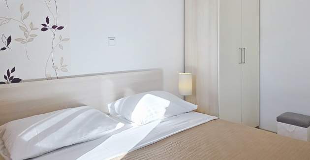 Apartment Gorica 2 No.7 - with Balcony and Pool