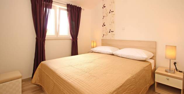 Apartment Gorica 2 No.7 - with Balcony and Pool