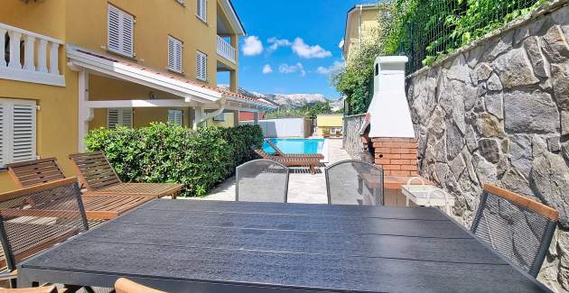 Apartman Gorica 2 br.10 – s bazenom, u suterenu