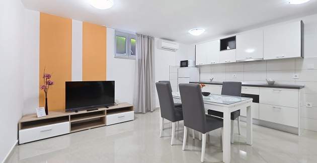 Apartment Gorica 2 No.12 - with Pool, Underground level