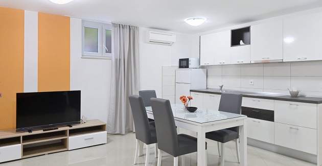 Apartment Gorica 2 No.12 - with Pool, Underground level
