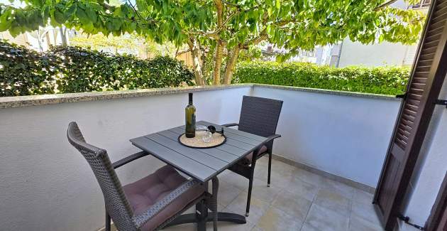Apartment Grozdana No. 1A - with Terrace