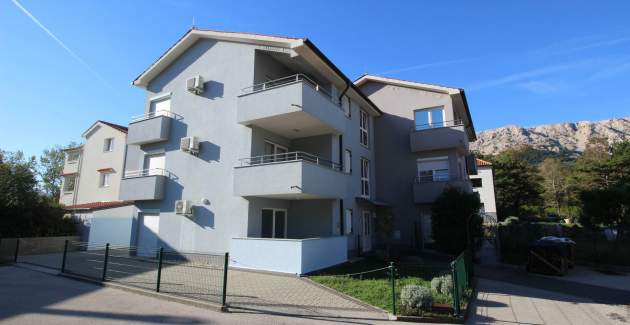 Apartment Hrabric A4 - with Balcony and Parking
