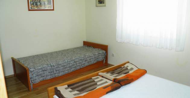 Standard Apartment Klaric Prvic - 200 m from the Beach, with Balcony