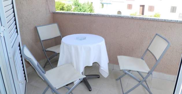 Standard Apartment Klaric Prvic - 200 m from the Beach, with Balcony