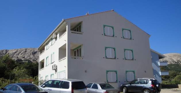 Apartment Knezevic - with Balcony and Parking