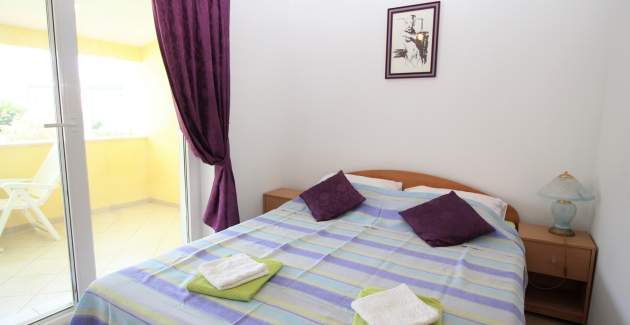 Apartment Krznaric Beach - near the Sea 