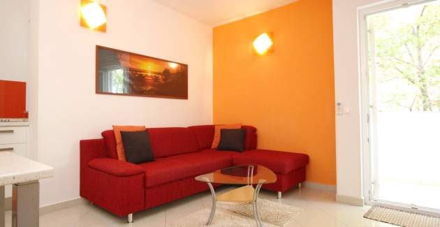 Apartment Krleza - with large, covered Terrace