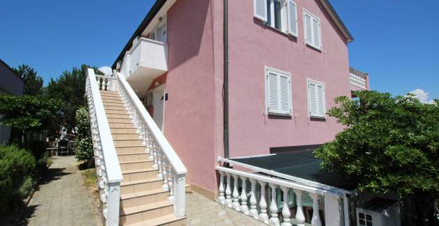 Apartment Lovincic No.7 – mit Meerblick, 200 m vom Strand entfernt