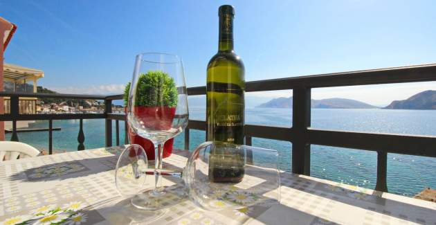 Studio Apartment Mihovil - near the Beach, with Sea View