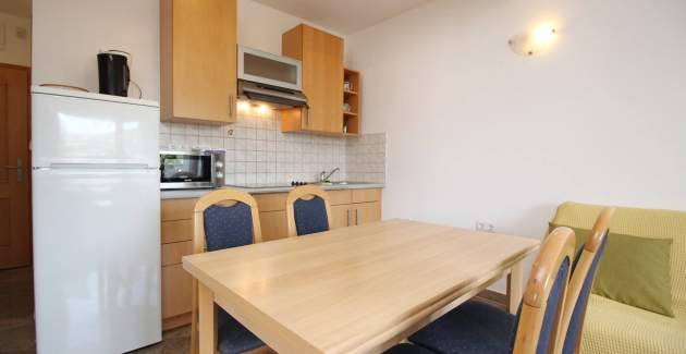 Apartment Mikulan Nara M – mit Meerblick, 350 m vom Strand entfernt