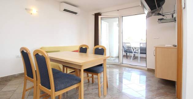 Apartment Mikulan Nara M – mit Meerblick, 350 m vom Strand entfernt