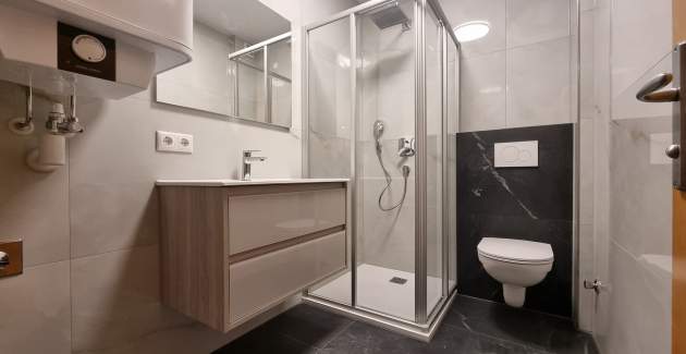 Apartment Mikulan Nara M – mit Meerblick, 350 m vom Strand entfernt