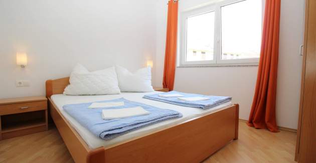 Apartman Mikulan Nara Priz – s terasom, 350 m od plaže