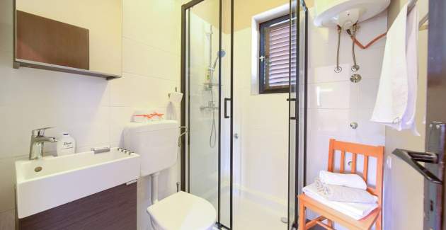 Apartment Nana priz - with large Terrace