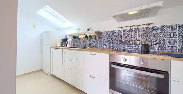 Apartment Nana K2 - with Sea View and private BBQ