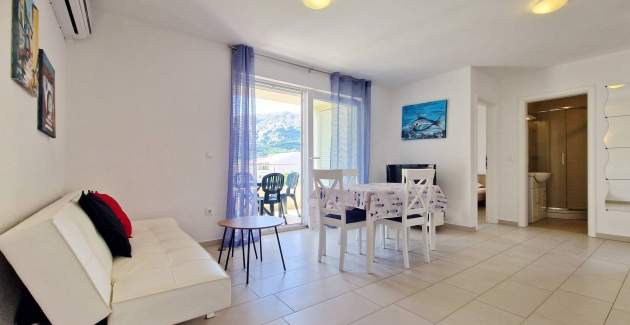 Apartment Pavlakovic - with Balcony and Parking