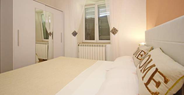 Apartment Lana priz - near the Center and the Beach