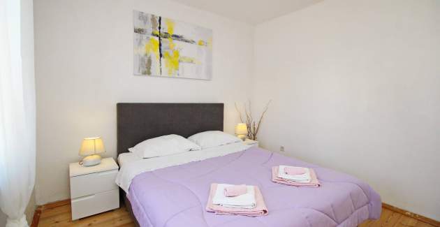 Apartment Lara K1 - near the Center and the Beach