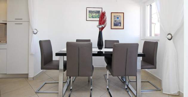 Apartment Lara K1 - near the Center and the Beach