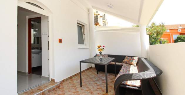 Ferienwohnung Zarok Beach Holiday A2 – in Strandnähe, mit Terrasse