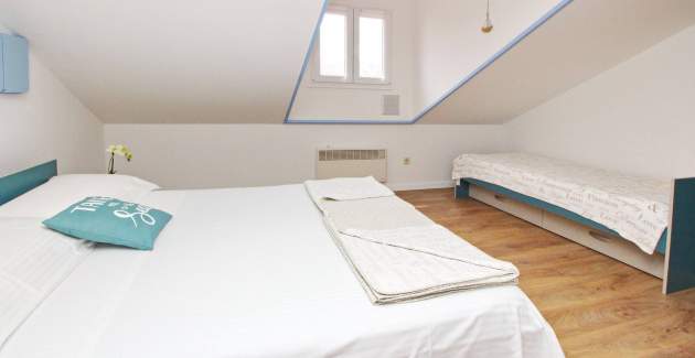 Apartment Cubranic S. Bs- in Harbour, near the Sea