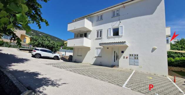 Apartment Slabek - with Balcony, 300 m from the Beach