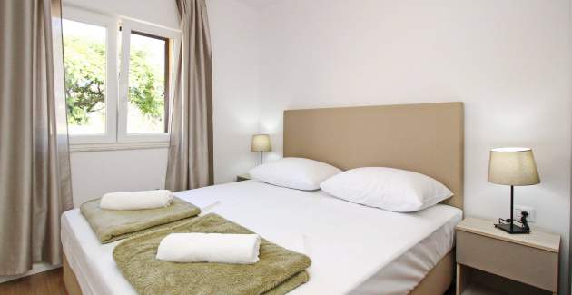 Charming Apartment Sunshine No.4 - with balcony, 300 m from the Beach