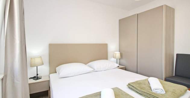 Charming Apartment Sunshine No.4 - with balcony, 300 m from the Beach