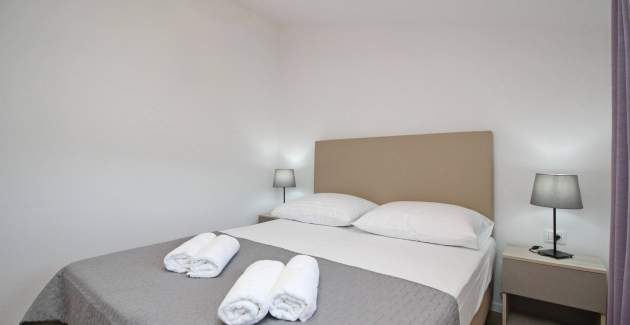 Charming Apartment Sunshine No.5 - with Balcony, 300 m from the Beach