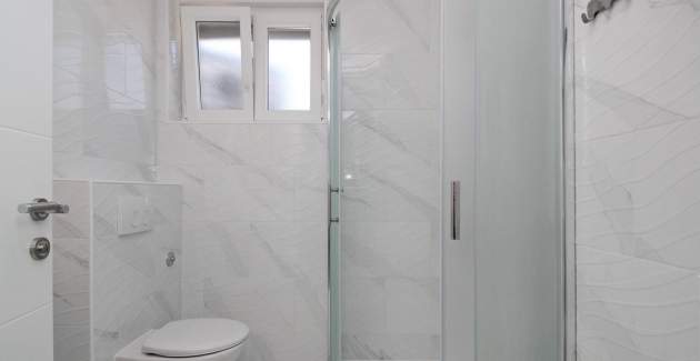 Apartment Lavanda No.3 - Underground/Subterrain Level, by the Sea