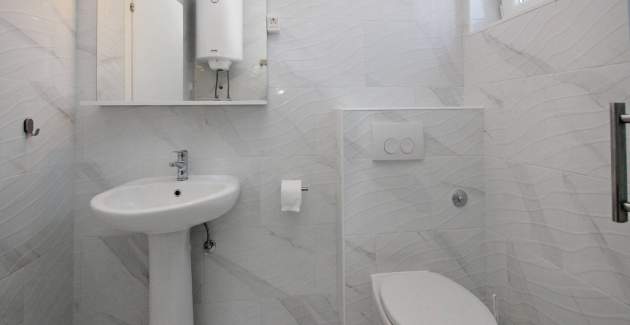 Apartment Lavanda No.3 - Underground/Subterrain Level, by the Sea