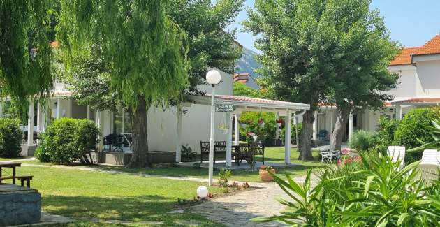 Apartment complex Villas Corinthia 1 - Top Location, 100m from the Beach, surrounded by Greenery