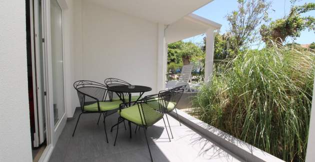 Apartment complex Villas Corinthia 2 - Top Location, 100m from the Beach, surrounded by Greenery