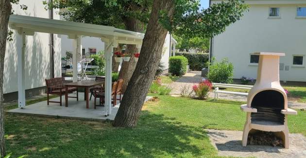 Apartment complex Villas Corinthia 3 - Top Location, 100m from the Beach, surrounded by Greenery