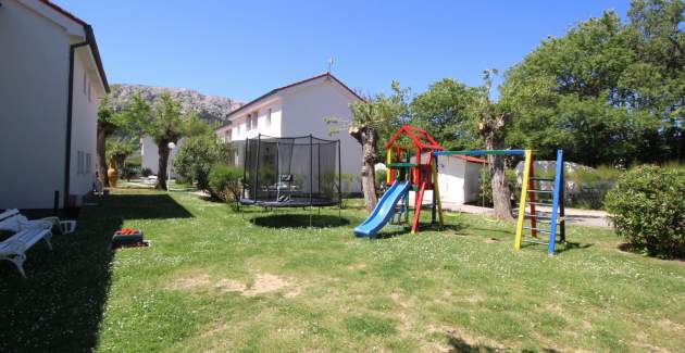 Apartment complex Villas Corinthia 8 - Top Location, 100m from the Beach, surrounded by Greenery