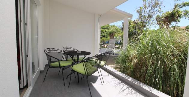 Apartment complex Villas Corinthia 10 - Top Location, 100m from the Beach, surrounded by Greenery