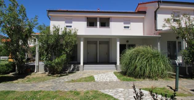 Apartment complex Villas Corinthia 14 - Top Location, 100m from the Beach, surrounded by Greenery