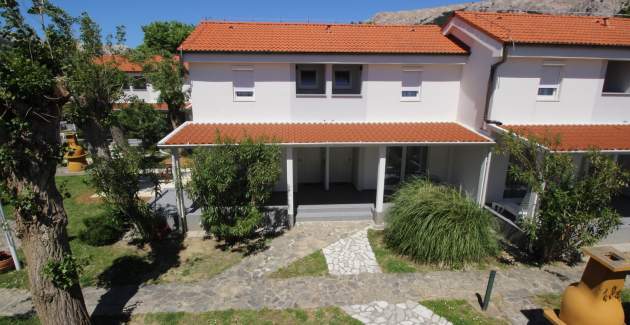 Apartment complex Villas Corinthia 16 - Top Location, 100m from the Beach, surrounded by Greenery