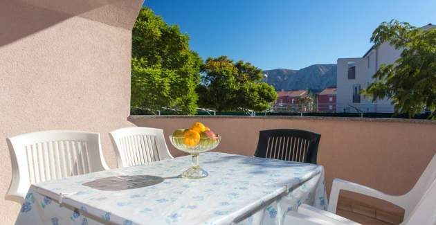 Apartment Zic No.3 - with Terrace, 350 m from the Beach