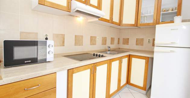 Apartment Limun 1 - with Terrace, 350m from the Beach 