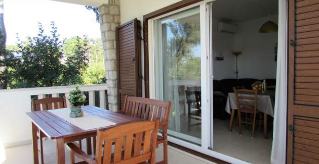 Appartamento Zeljka – 15 m dal mare, vista mare