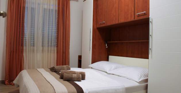 Appartamento Zeljka – 15 m dal mare, vista mare