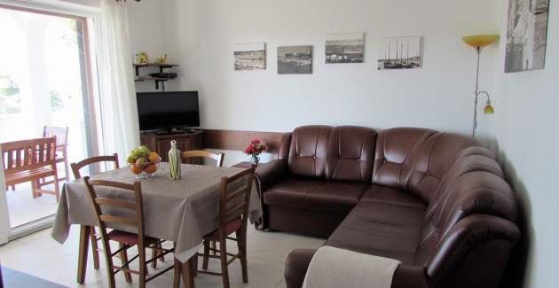 Appartamento Zeljka – 15 m dal mare, vista mare