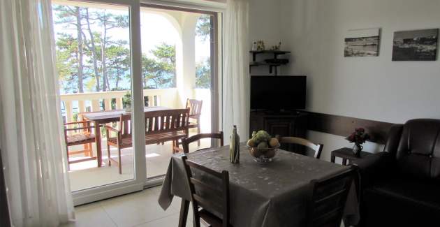 Appartamento Zeljka – 15 m dal mare, vista mare